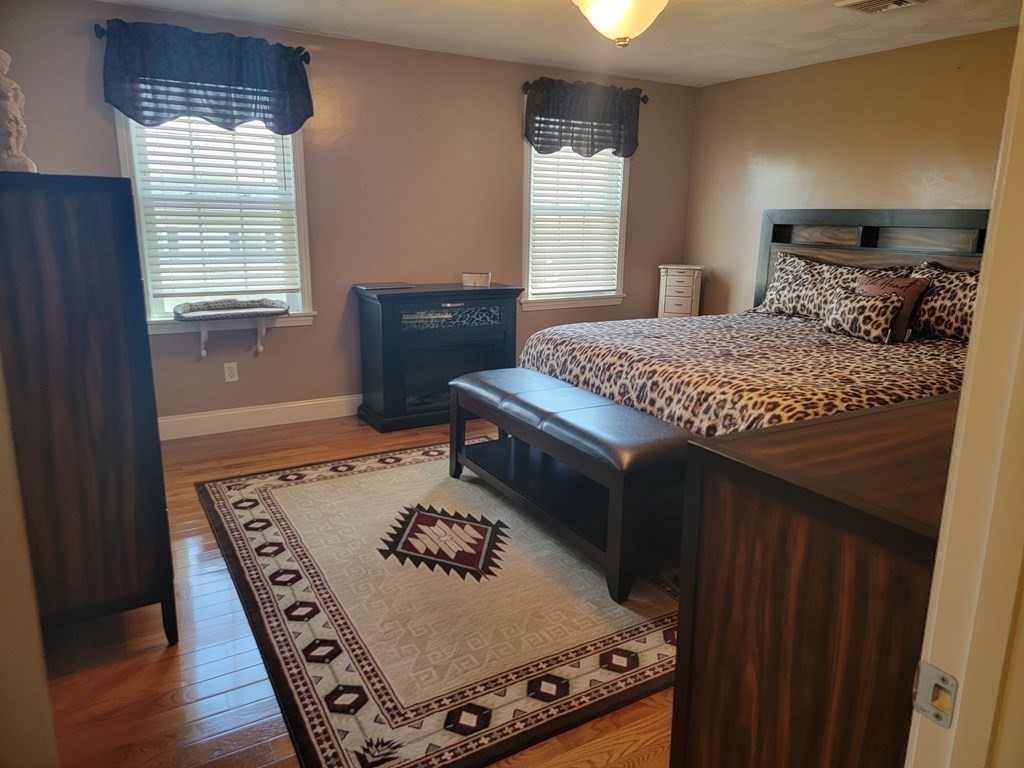 78 Augustus Street Fall River, MA 02721 - Photo 14 of 31