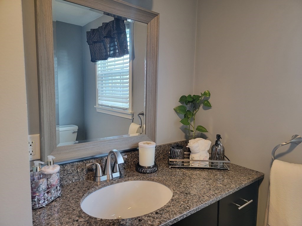 78 Augustus Street Fall River, MA 02721 - Photo 16 of 31