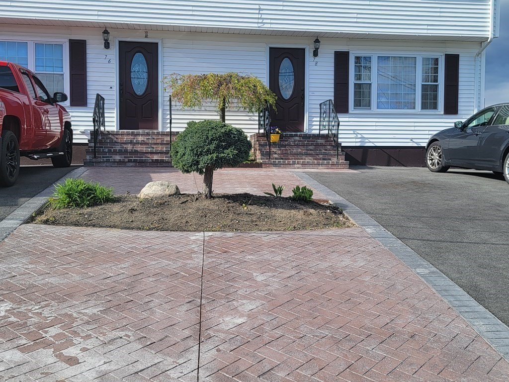78 Augustus Street Fall River, MA 02721 - Photo 3 of 31