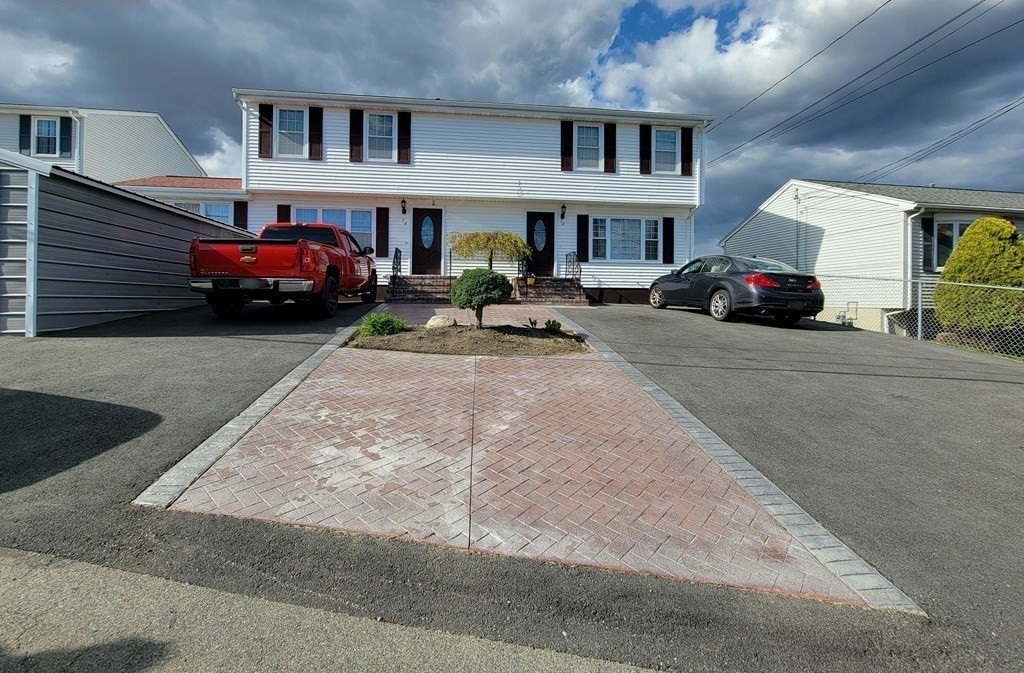 78 Augustus Street Fall River, MA 02721 - Photo 5 of 31