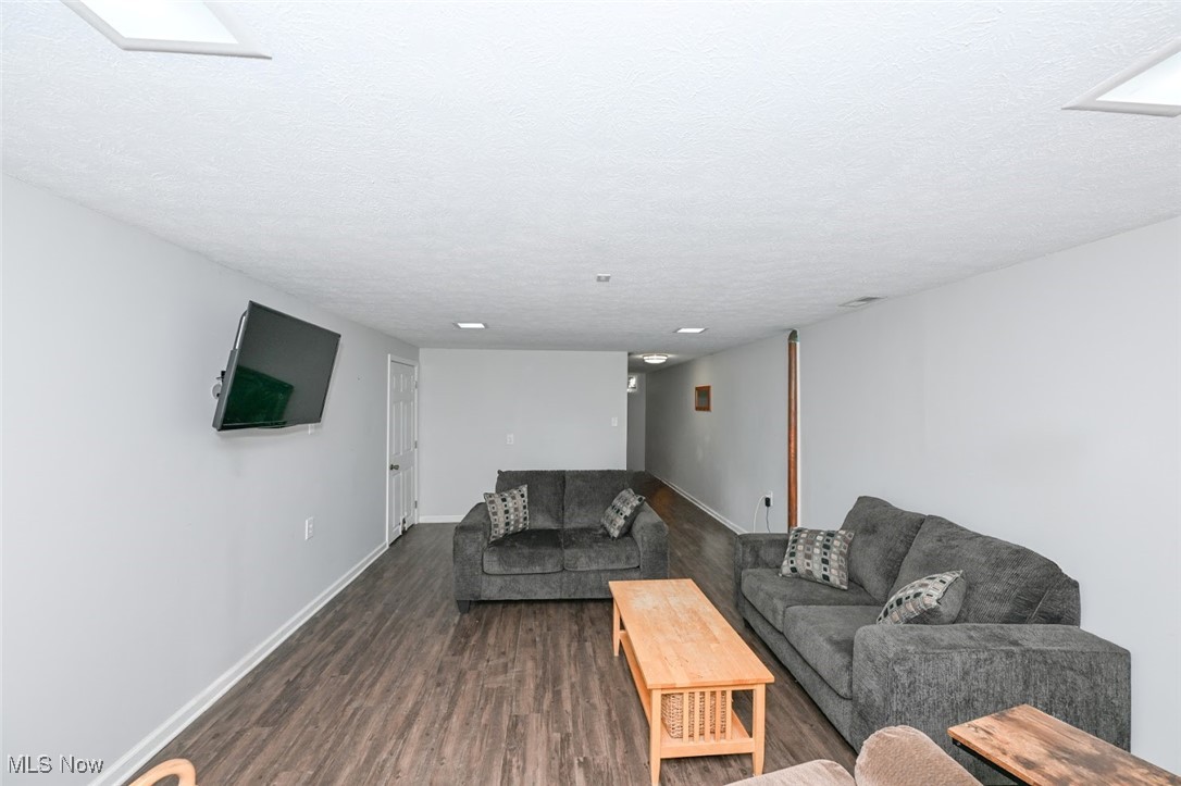 28536 Knickerbocker Road Bay Village, OH 44140 - Photo 37 of 43 Gallery Image 37
