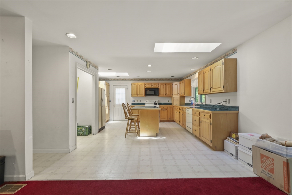 304 Round Cove Road Chatham, MA 02633 - Photo 4 of 30