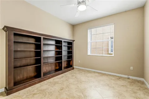 $295,000 | 6425 Oxford Circle, Unit 104D, Vero Beach, FL 32966