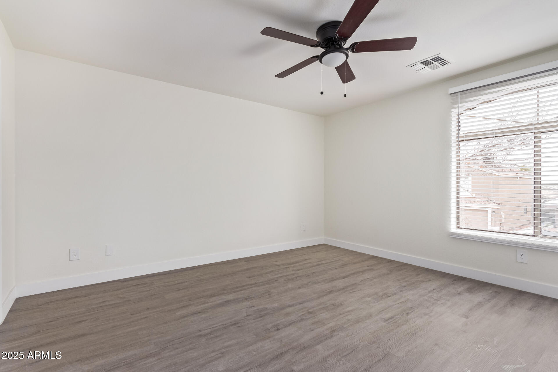 12474 West Redfield Road El Mirage, AZ 85335 - Photo 17 of 51 20 - Redfield