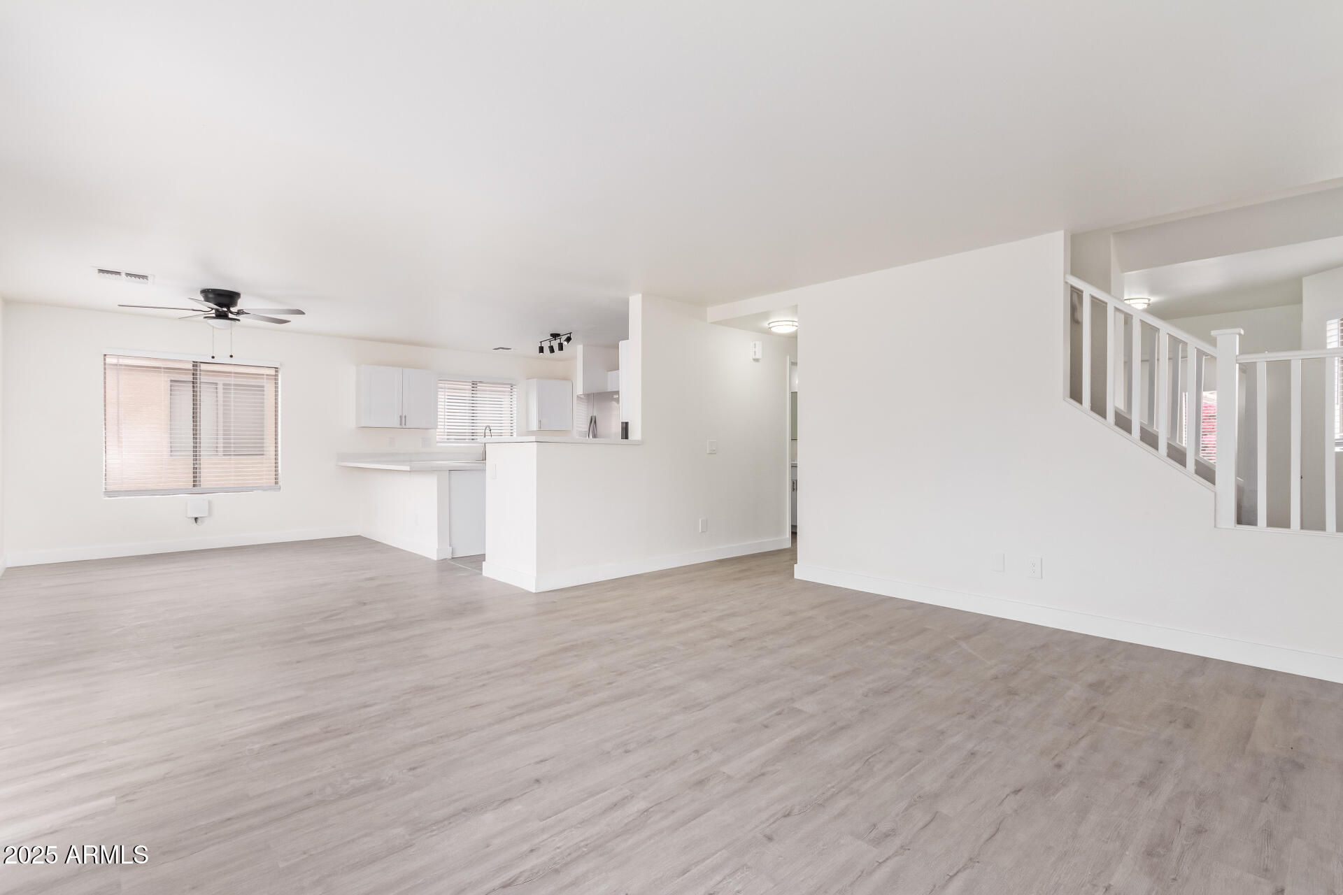 12474 West Redfield Road El Mirage, AZ 85335 - Photo 8 of 51 11 - Redfield