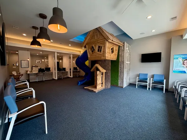 $1,150,000 | 134 West State Street, Sycamore, IL 60178