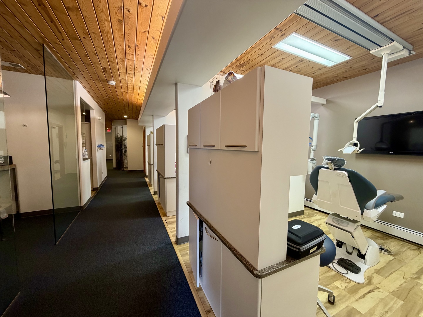 134 West State Street Sycamore, IL 60178 - Photo 18 of 20 a view of a hallway with workspace