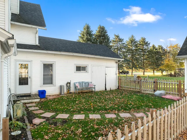 $429,900 | 35500 Washington Avenue, Rochester, WI 53105