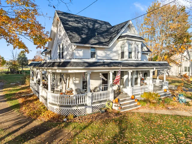 $429,900 | 35500 Washington Avenue, Rochester, WI 53105