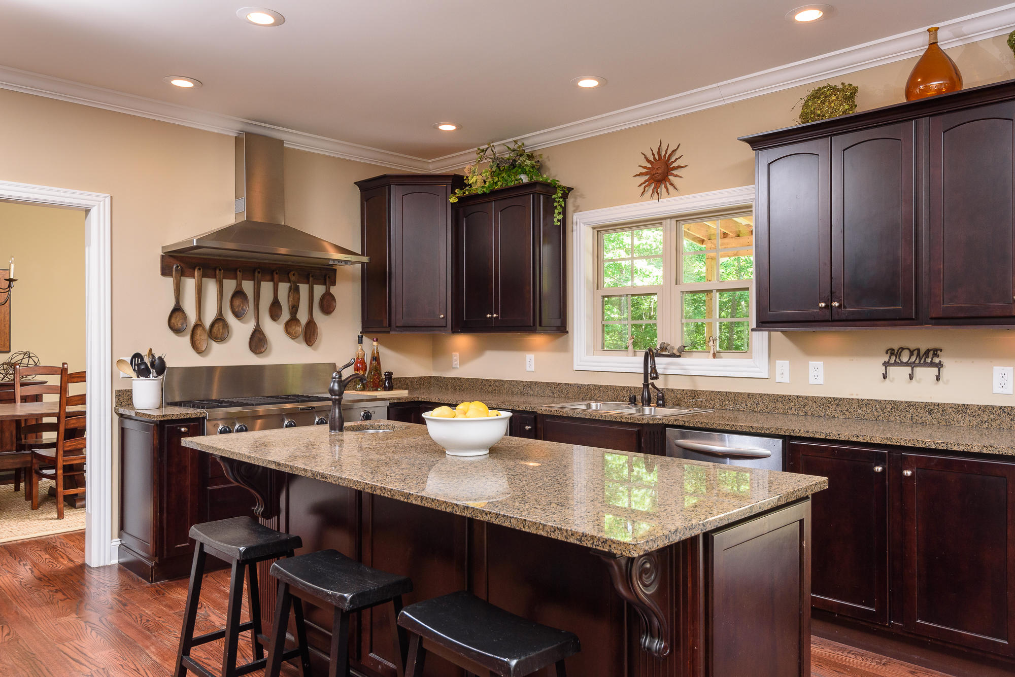 333 Horseshoe Road Signal Mountain, TN 37377 - Photo 16 of 40 kitchen_1