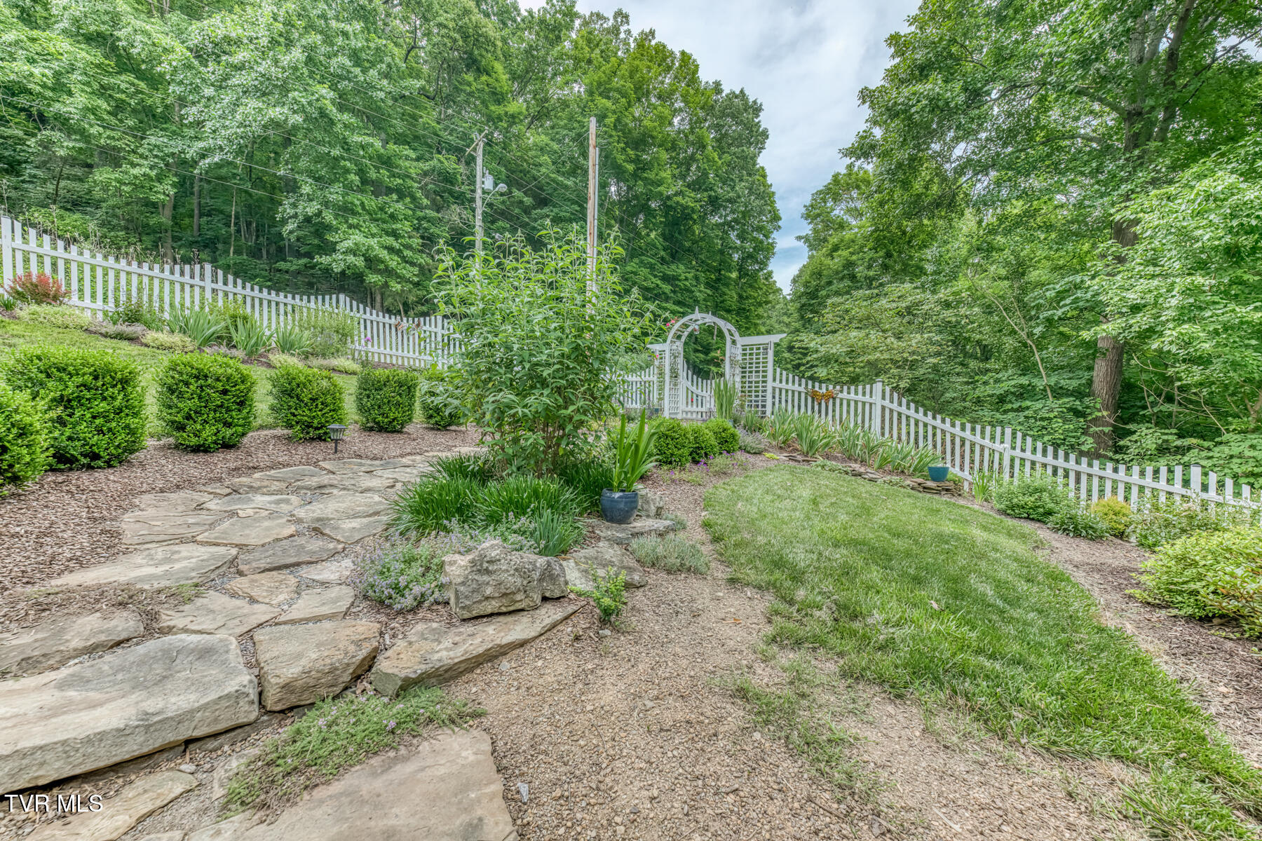 4100 Cooks Landing Road Kingsport, TN 37664 - Photo 52 of 76 4100 Cooks Landing Rd-53