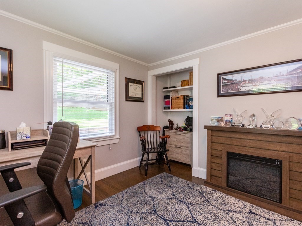 36 Robinhood Road Winchester, MA 01890 - Photo 22 of 37 Gallery Image 22