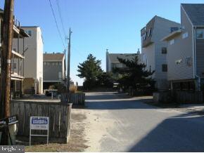 17 Admiral Road, Unit 4 Bethany Beach, DE 19930 - Photo 9 of 10 Gallery Image 9