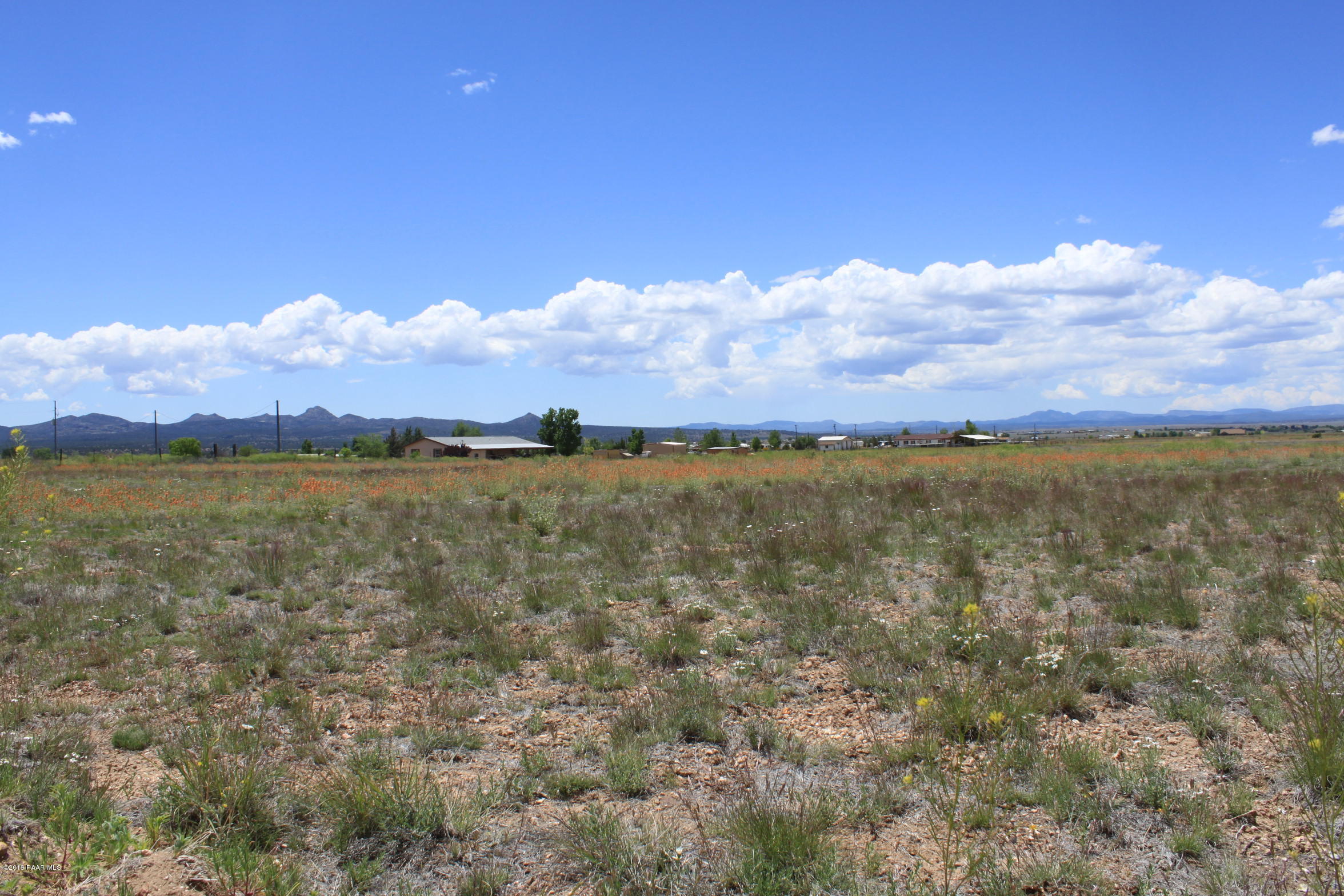 25580 North High Desert Road Paulden, AZ 86334 - Photo 2 of 18 a view of lake and mountain