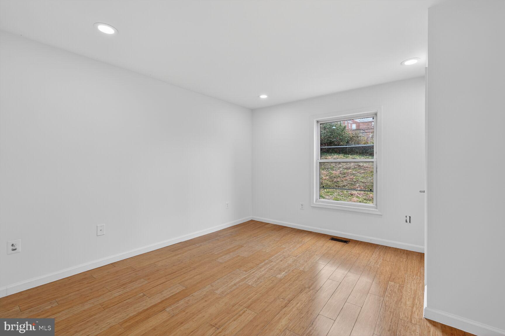 1242 Anacostia Road Southeast Washington, DC 20019 - Photo 9 of 25 Bedroom 1