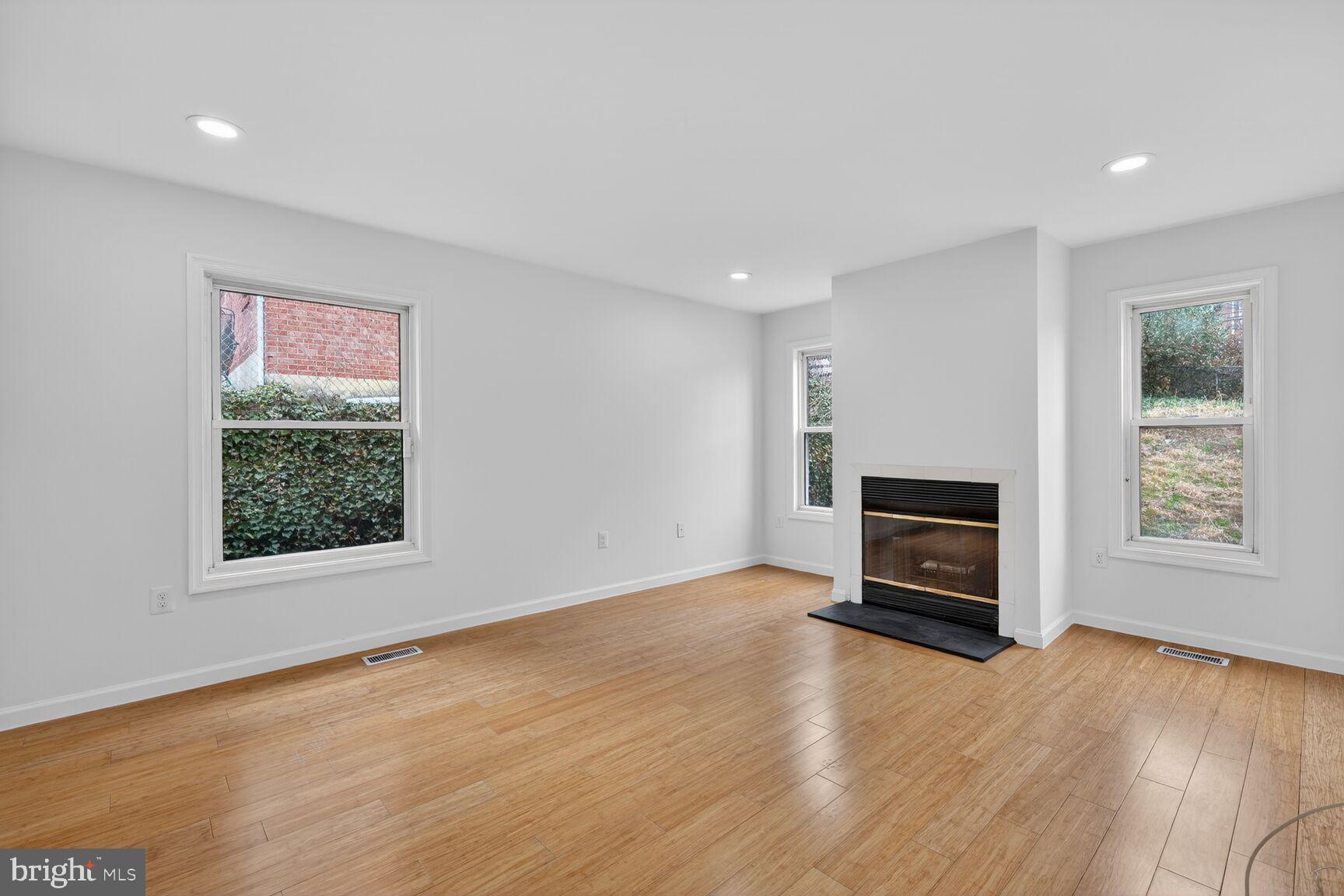 1242 Anacostia Road Southeast Washington, DC 20019 - Photo 10 of 25 Bedroom 2