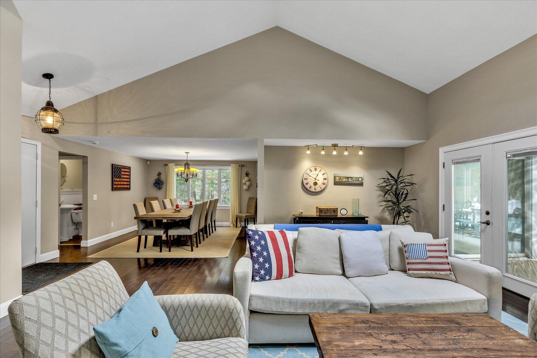 97 Walton Heath Way Mashpee, MA 02649 - Photo 14 of 44 Living Room