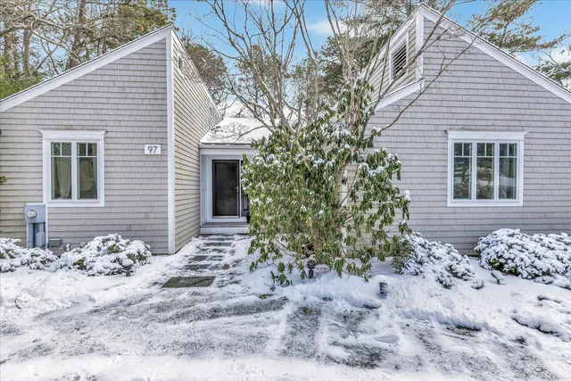 $1,293,000 | 97 Walton Heath Way, Mashpee, MA 02649