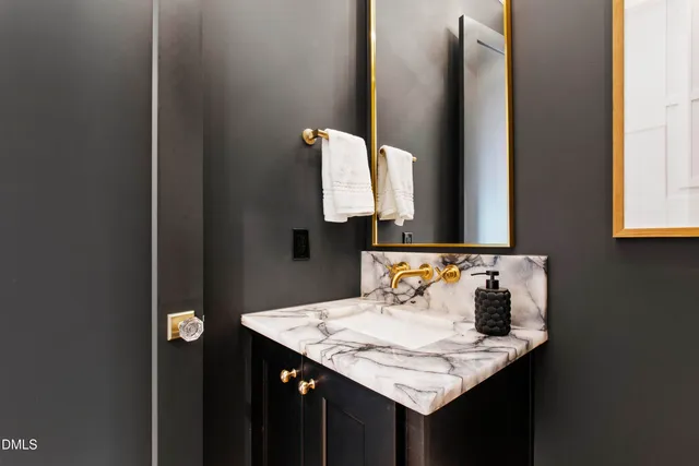 $2,750,000 | 1500 Favorwood Court, Raleigh, NC 27615