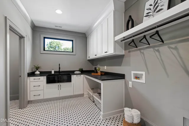 $2,750,000 | 1500 Favorwood Court, Raleigh, NC 27615