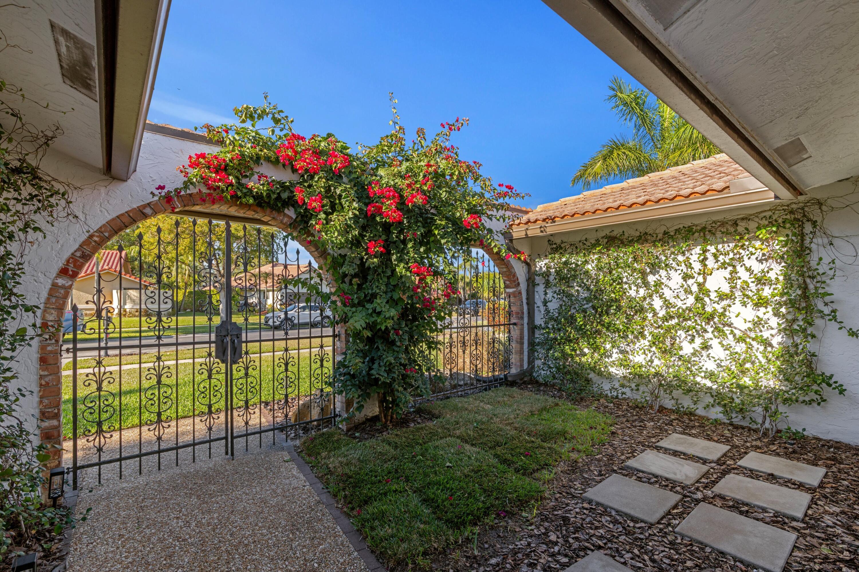 20032 Back 9 Drive Boca Raton, FL 33498 - Photo 5 of 45 DSC03980.jpg-SMALL