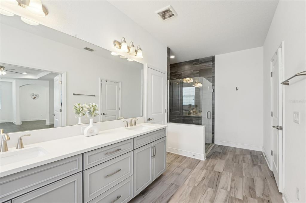 1741 Cherry Walk Road Lutz, FL 33558 - Photo 29 of 58