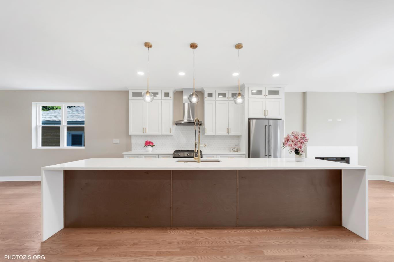 7431 West Forest Preserve Avenue Chicago, IL 60634 - Photo 3 of 36