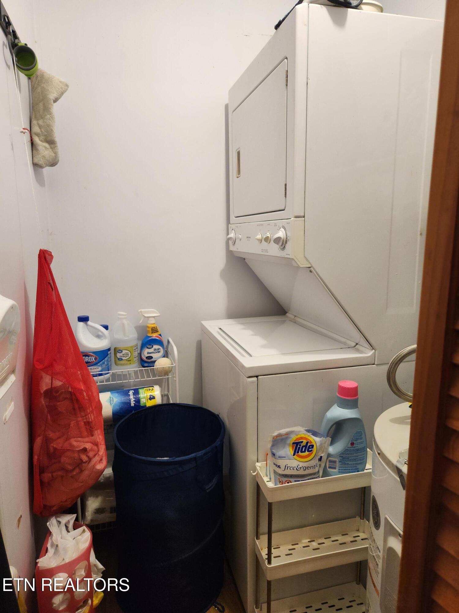 108 Gold Miners Road Tellico Plains, TN 37385 - Photo 15 of 35 Laundry