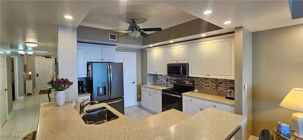 $2,300 | 2797 First Street, Unit 804, Fort Myers, FL 33916