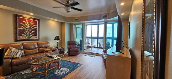$2,300 | 2797 First Street, Unit 804, Fort Myers, FL 33916