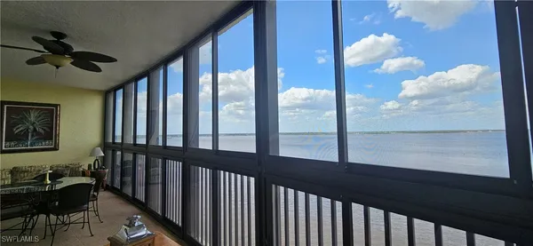 $2,300 | 2797 First Street, Unit 804, Fort Myers, FL 33916