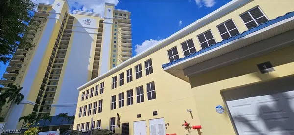 $2,300 | 2797 First Street, Unit 804, Fort Myers, FL 33916