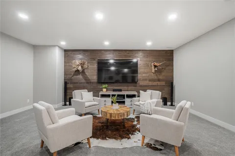 $660,000 | 16972 South Hunter Street, Olathe, KS 66062