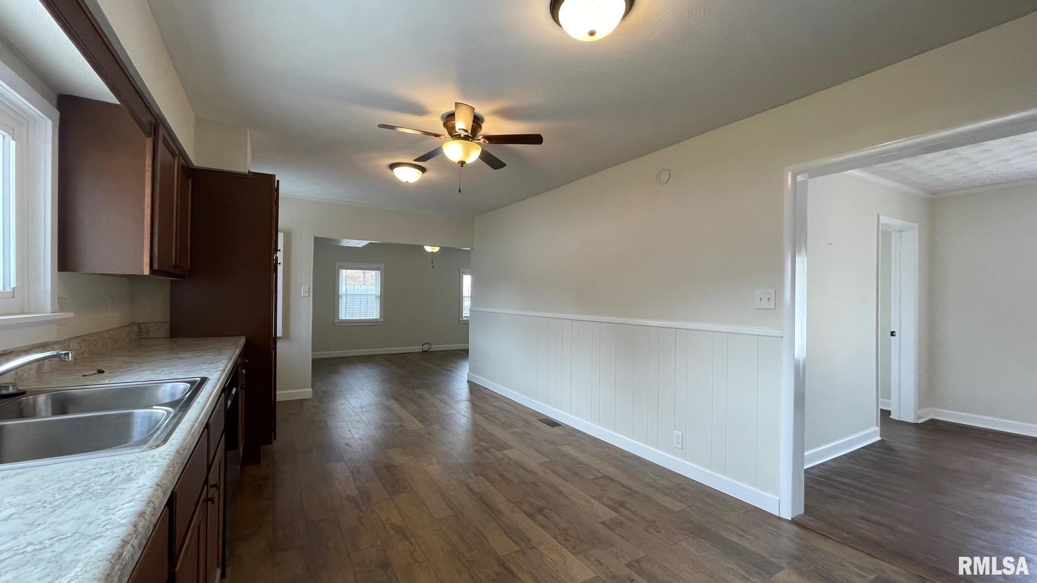 518 Bainbridge Road Marion, IL 62959 - Photo 11 of 26 Gallery Image 11