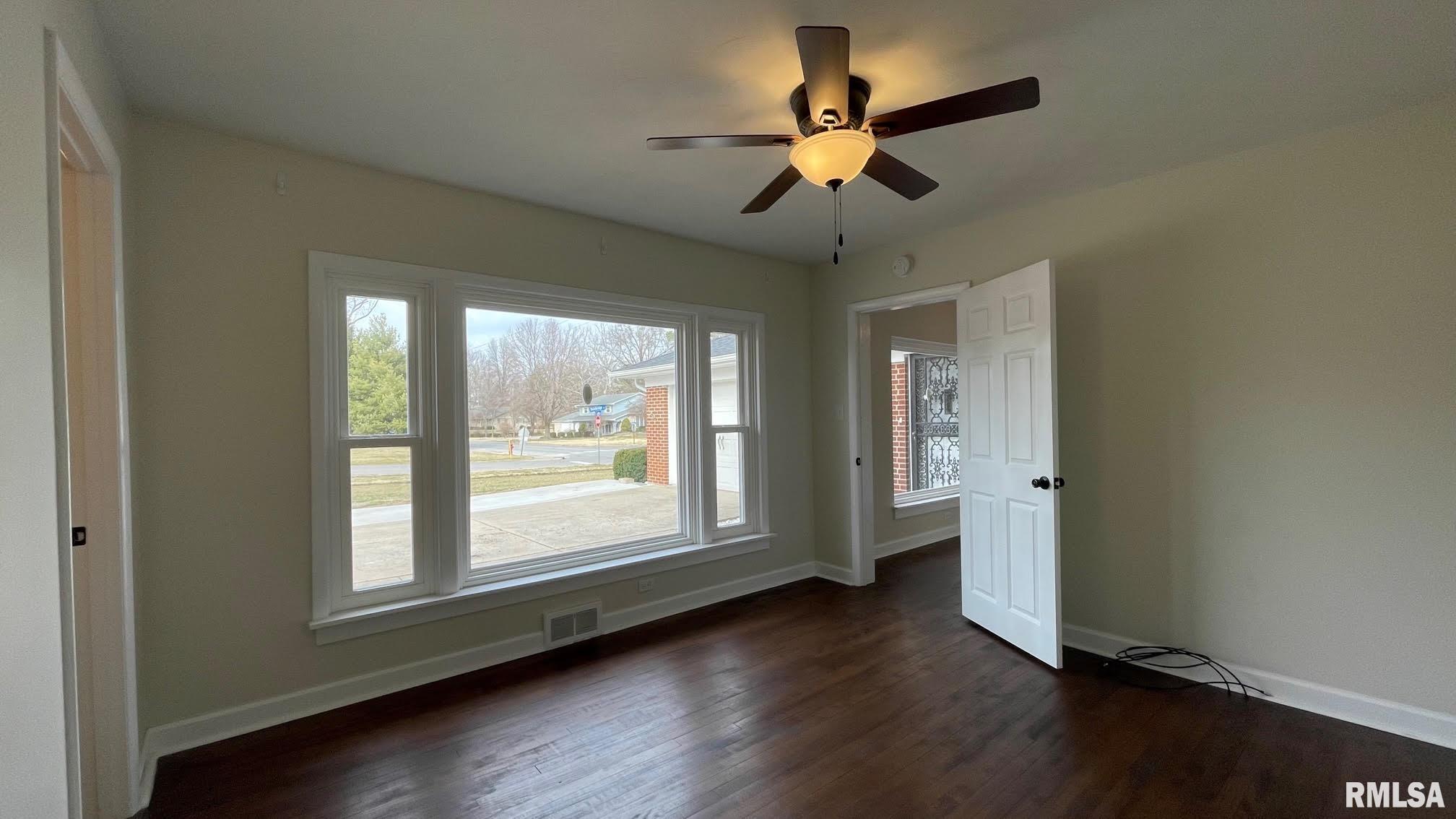 518 Bainbridge Road Marion, IL 62959 - Photo 9 of 26 Gallery Image 9