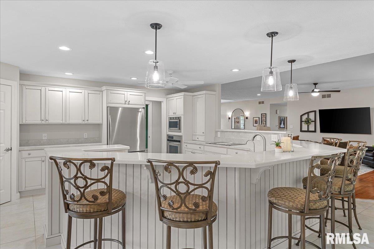 28360 Quarton Road Palmyra, IL 62674 - Photo 16 of 58