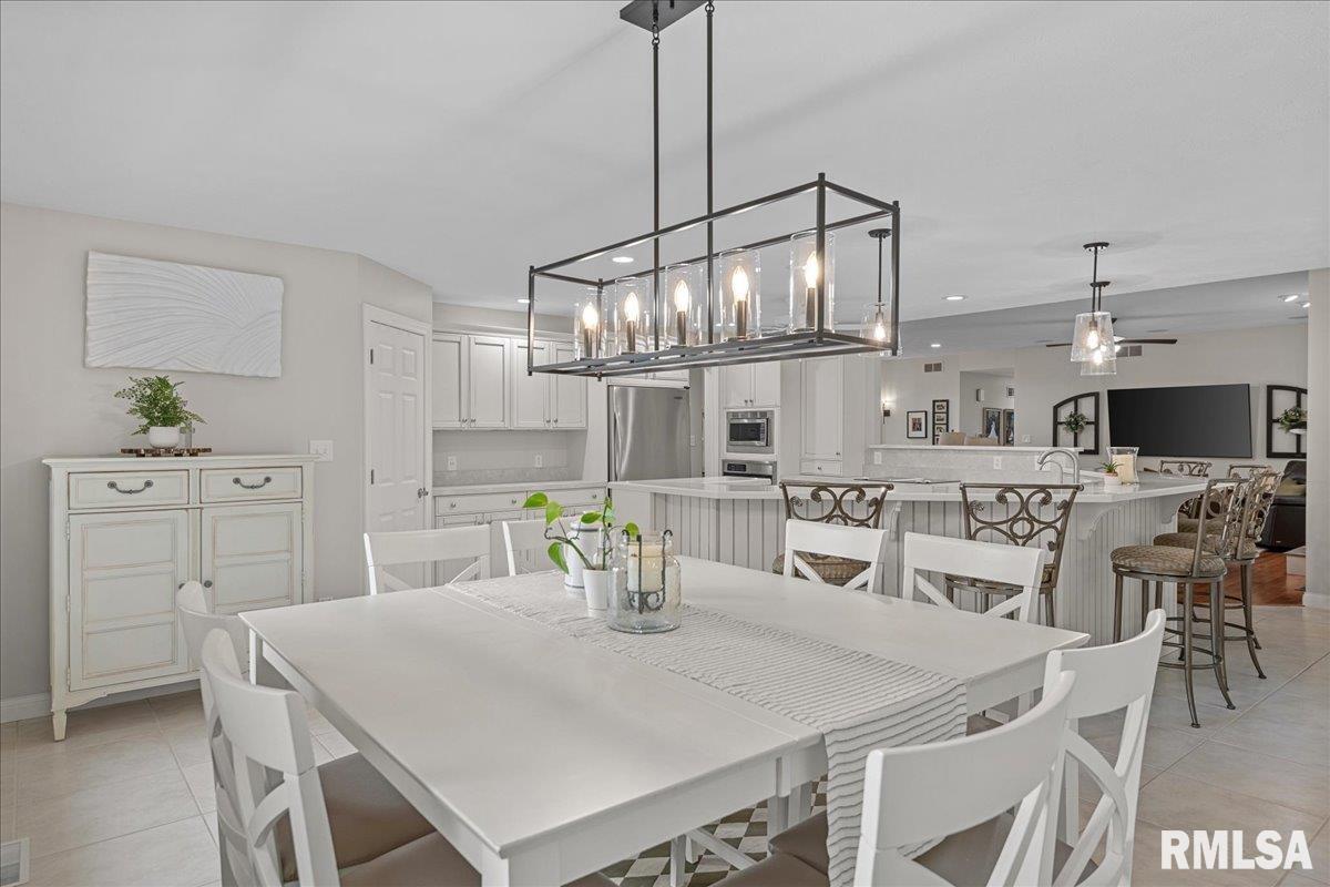 28360 Quarton Road Palmyra, IL 62674 - Photo 18 of 58