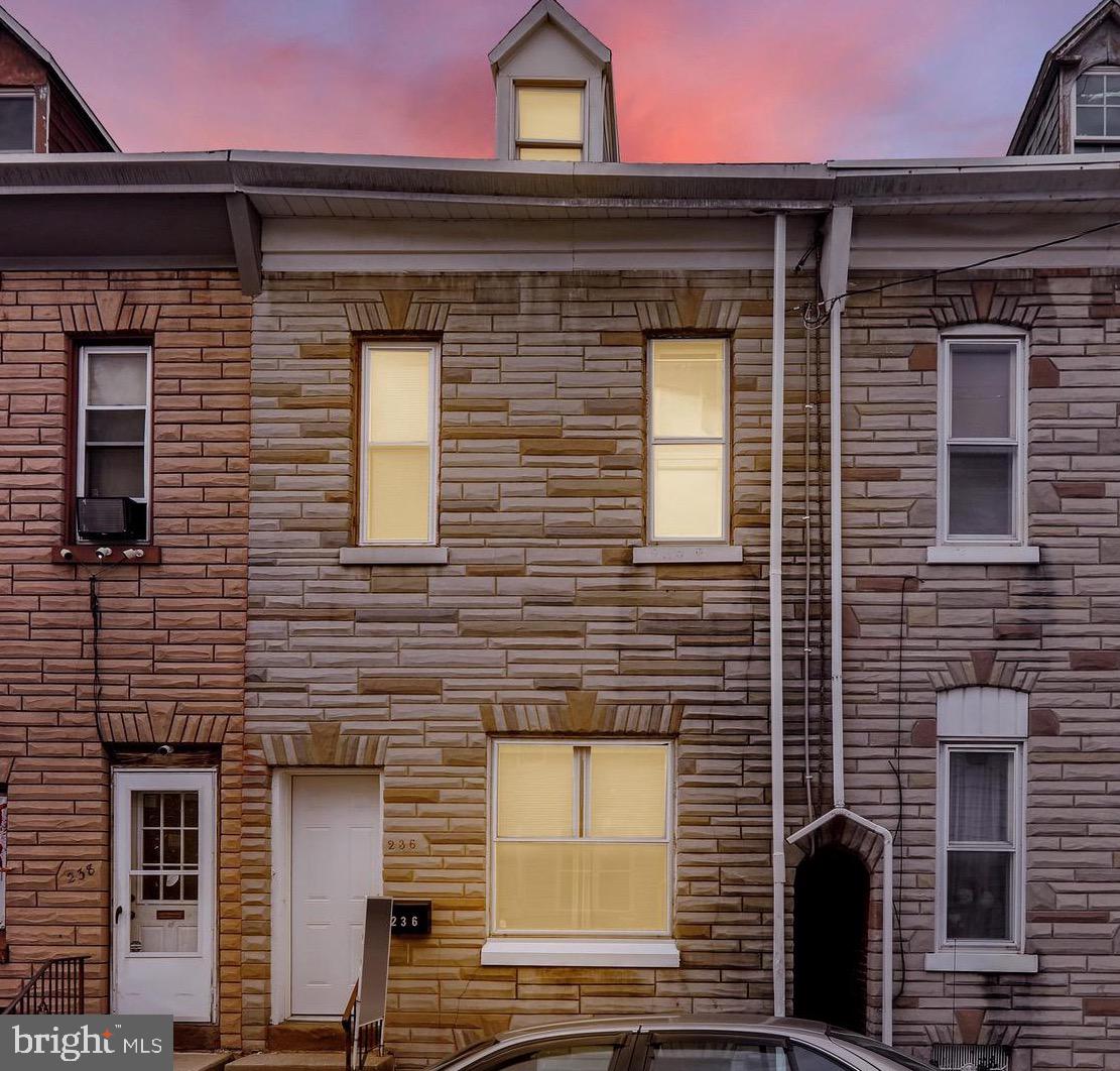 236 Wunder Street Reading, PA 19602 - Photo 1 of 27