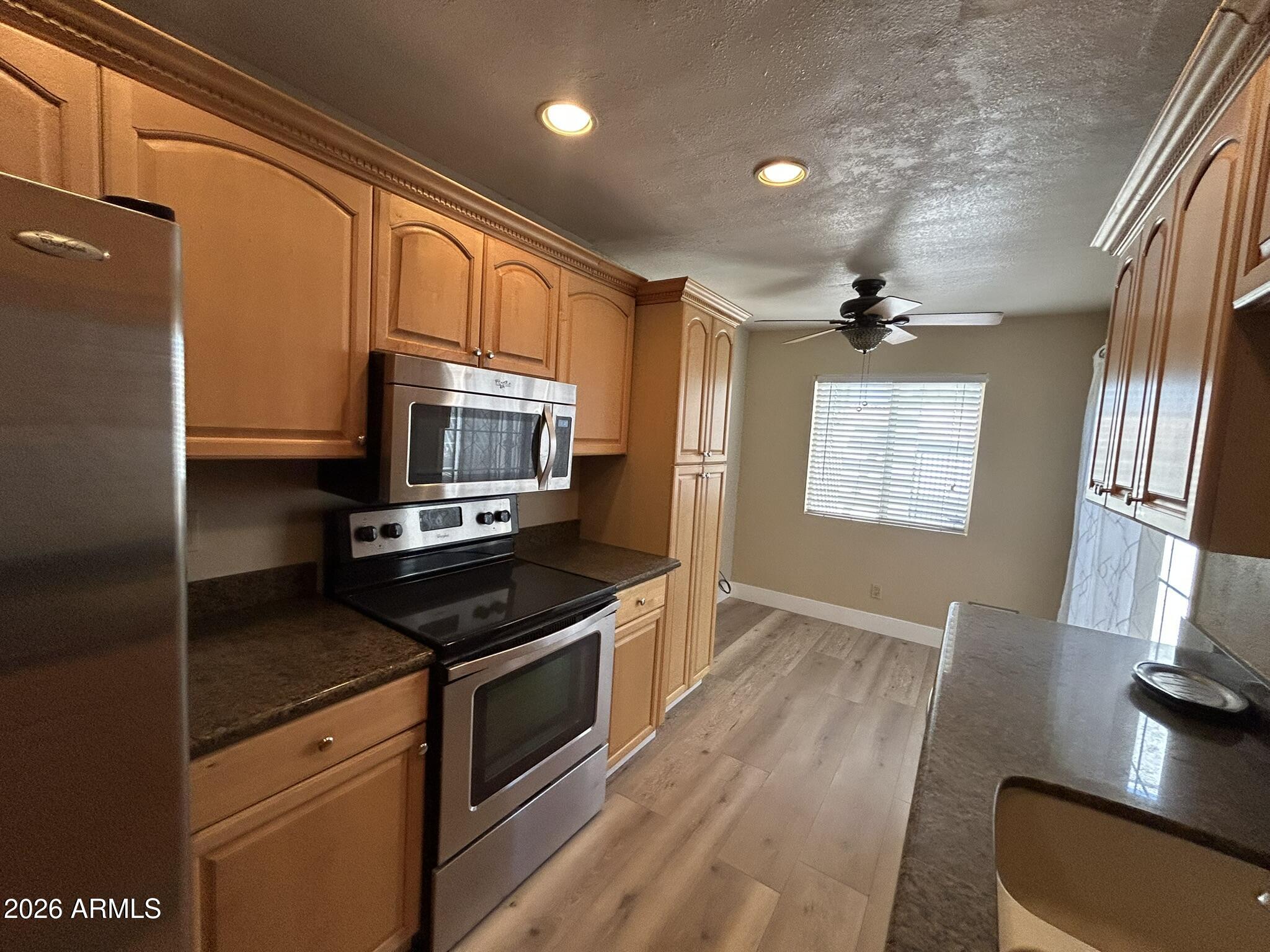 5100 North Miller Road, Unit 11 Scottsdale, AZ 85250 - Photo 14 of 43 d kitchen