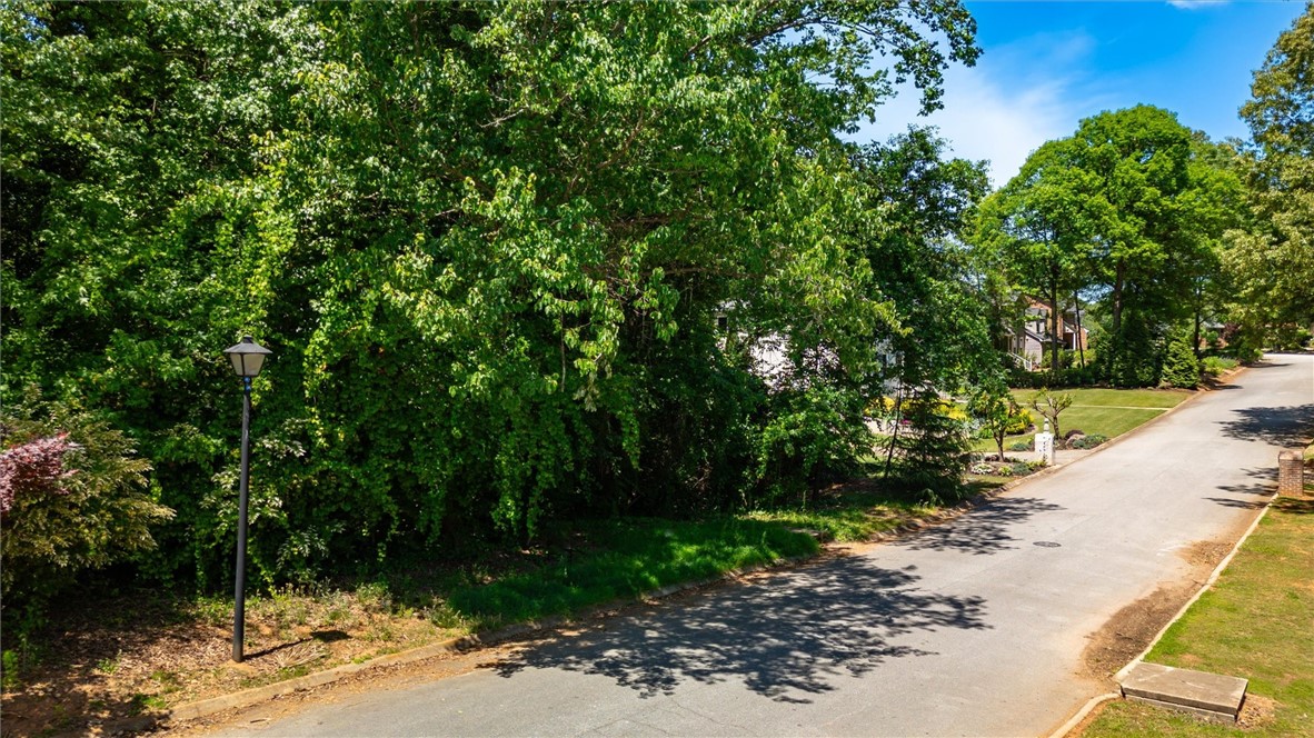 109 Nightingale Lane Greenville, SC 29607 - Photo 4 of 16