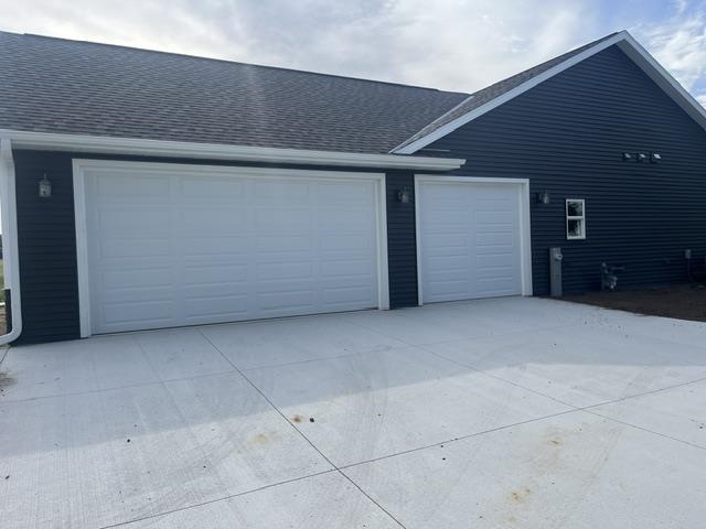 190 Deerrun Fall River, WI 53932 - Photo 3 of 46