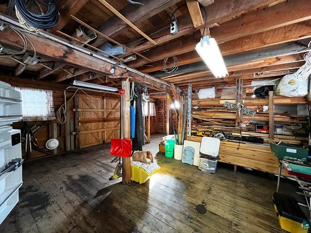 $749,000 | Xxx Xxx Lake, Cook, MN 55723