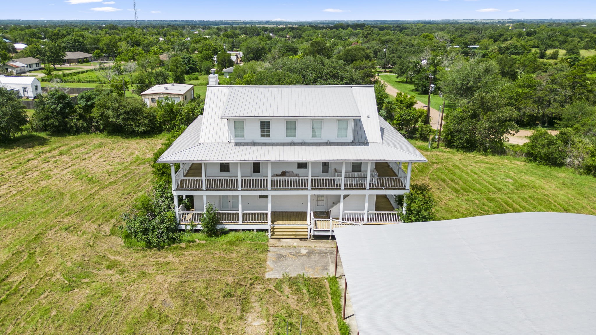 812 West Tobias Road Ellinger, TX 78938 - Photo 2 of 12