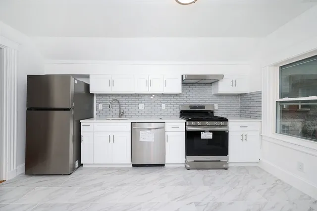 $4,200 | 5 Chauncy Street, Unit 3, Cambridge, MA 02138