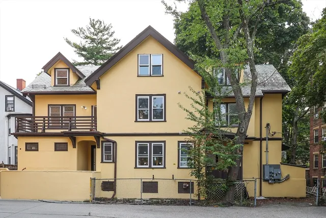 $4,200 | 5 Chauncy Street, Unit 3, Cambridge, MA 02138