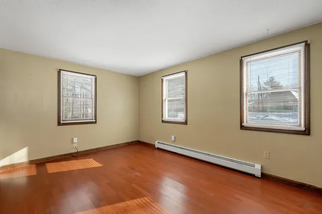 $459,900 | 2 Birch Drive, Newmarket, NH 03857