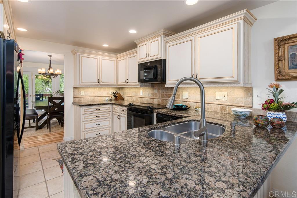 3016 Via De Caballo Encinitas, CA 92024 - Photo 4 of 14