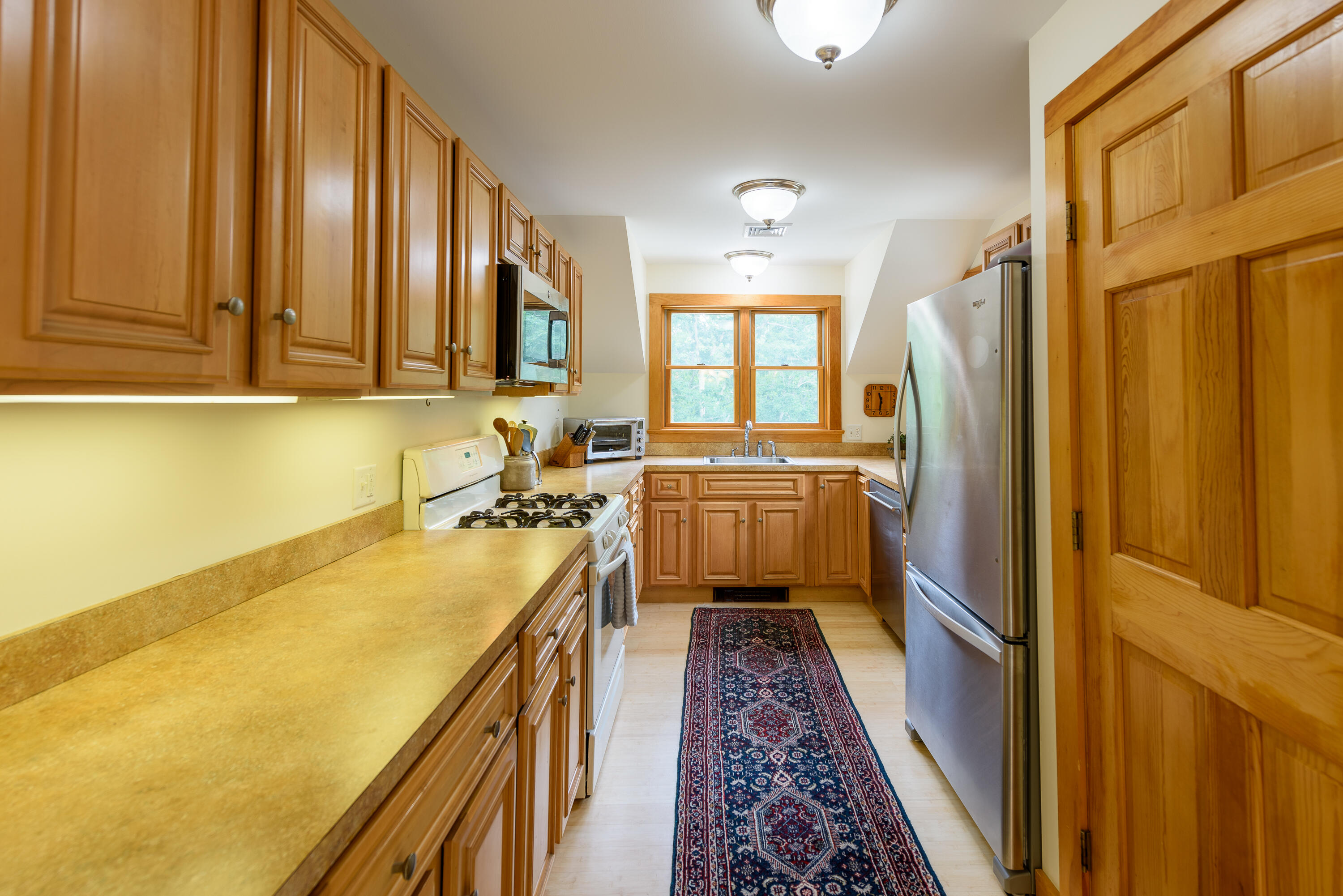 566 Scrubby Neck Road West Tisbury, MA 02568 - Photo 23 of 41 566 Scrubby Neck Rd-37