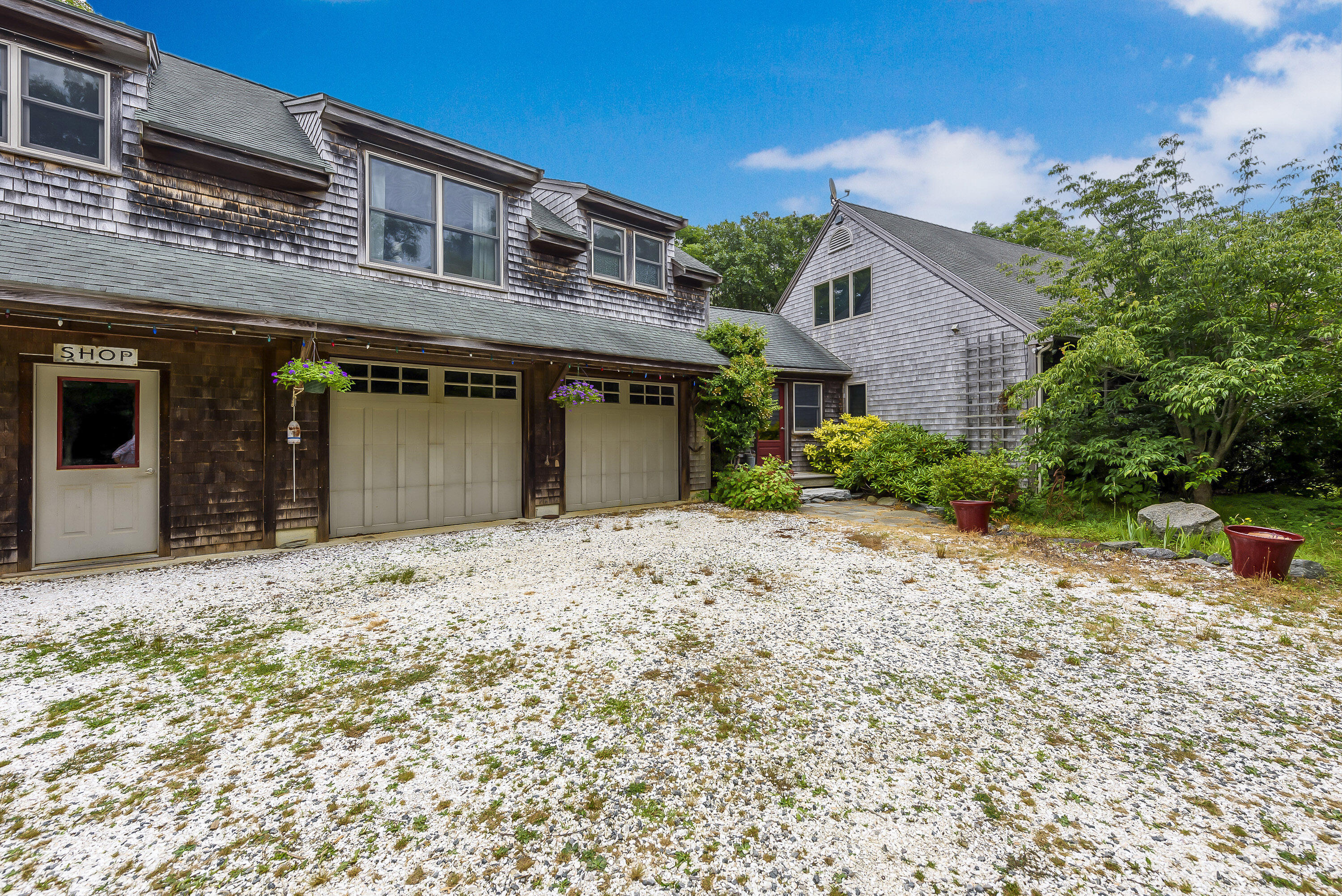 566 Scrubby Neck Road West Tisbury, MA 02568 - Photo 3 of 41 566 Scrubby Neck Rd-69