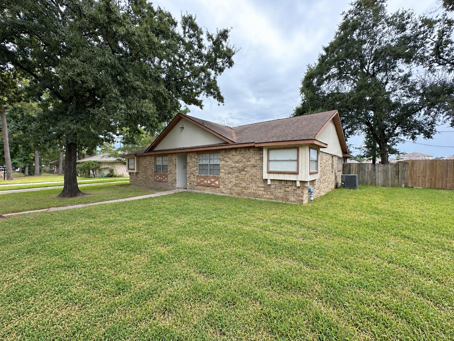 21306 Old Ranch Road Houston, TX 77073 - Photo 2 of 28 Gallery Image 2